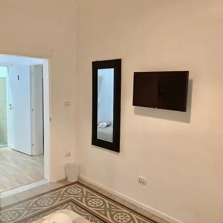 ベッド・アンド・ブレックファスト Via Conserva 27 *